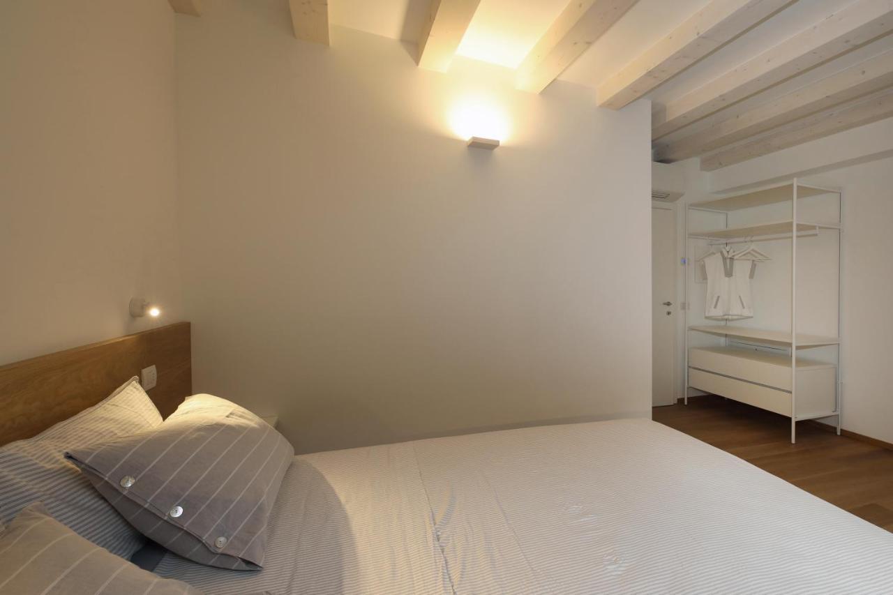 Palazzo Riccamboni Lägenhet Riva del Garda Exteriör bild