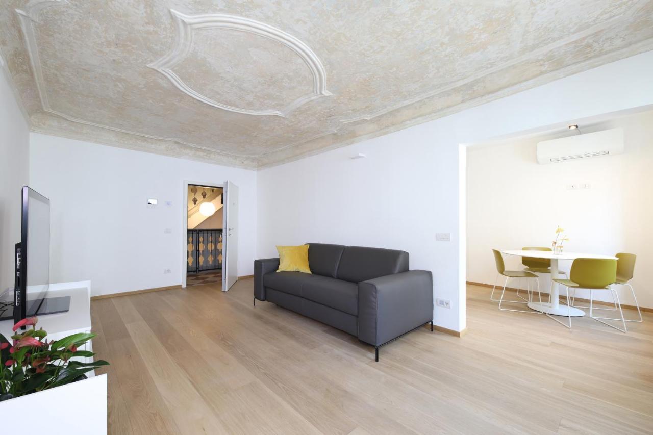 Palazzo Riccamboni Lägenhet Riva del Garda Exteriör bild